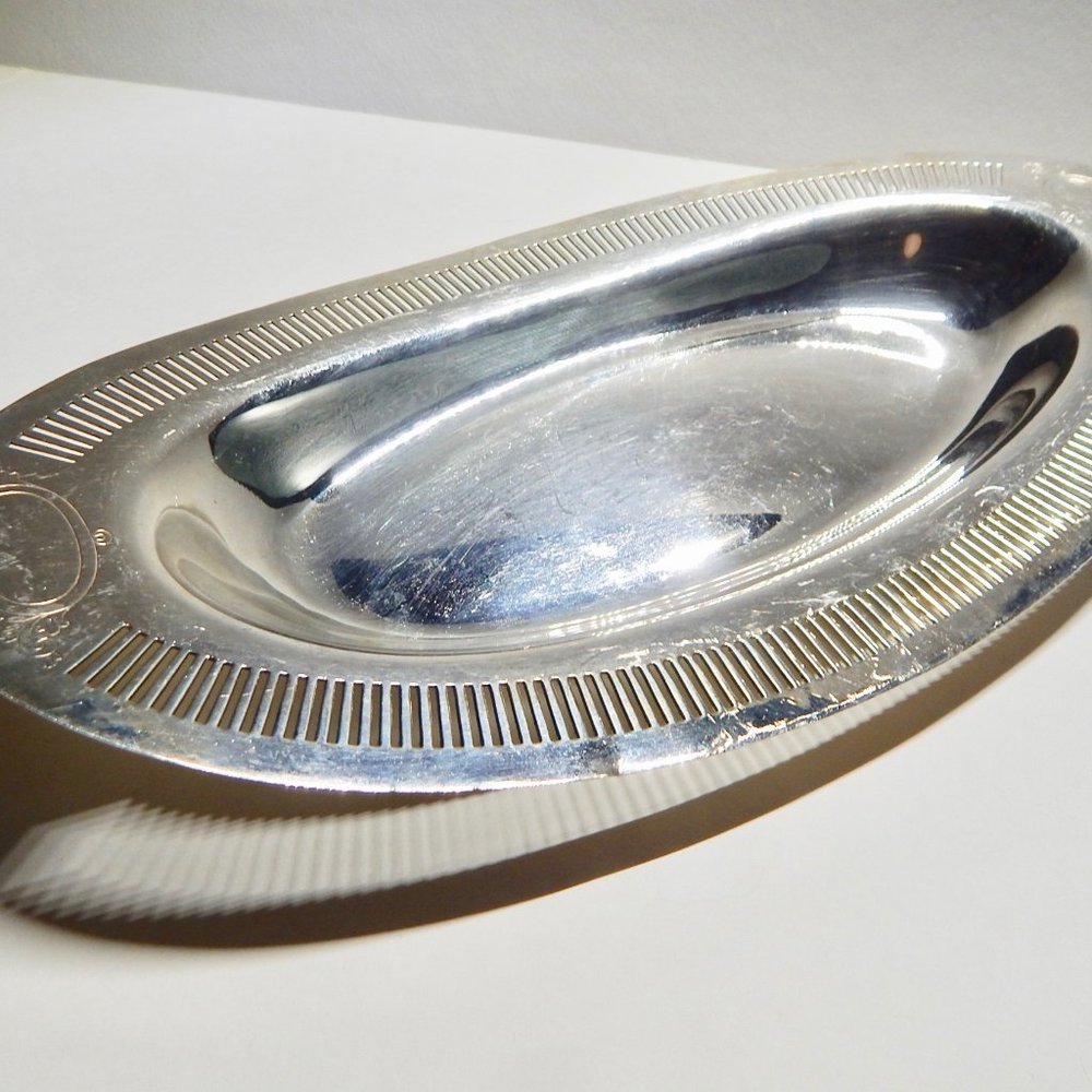 Silver-plate dish bowl with designed edges, about 10x6x1, hallmark, vintage